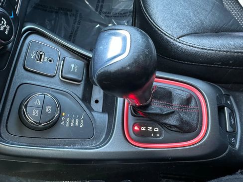 Used 2020 Jeep Compass Trailhawk image 39