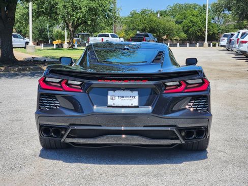Used 2024 Chevrolet Corvette Stingray Premium Cpe w/ Z51 Performance Package RWD image 32