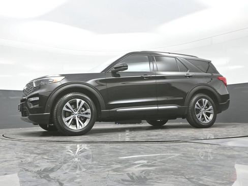 Used 2020 Ford Explorer Platinum w/ Premium Technology Package AWD/4WD image 28