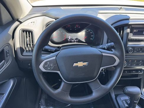 Used 2015 Chevrolet Colorado W/T w/ WT Convenience Package RWD image 18