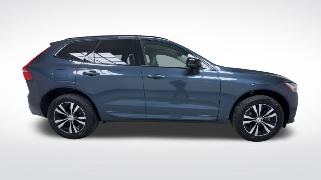 Used 2024 Volvo XC60 B5 Core AWD/4WD image 9
