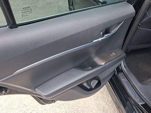 Used 2024 Toyota Camry SE w/ Convenience Package FWD image 9