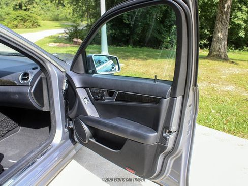 Used 2013 Mercedes-Benz C 63 AMG Sedan image 41