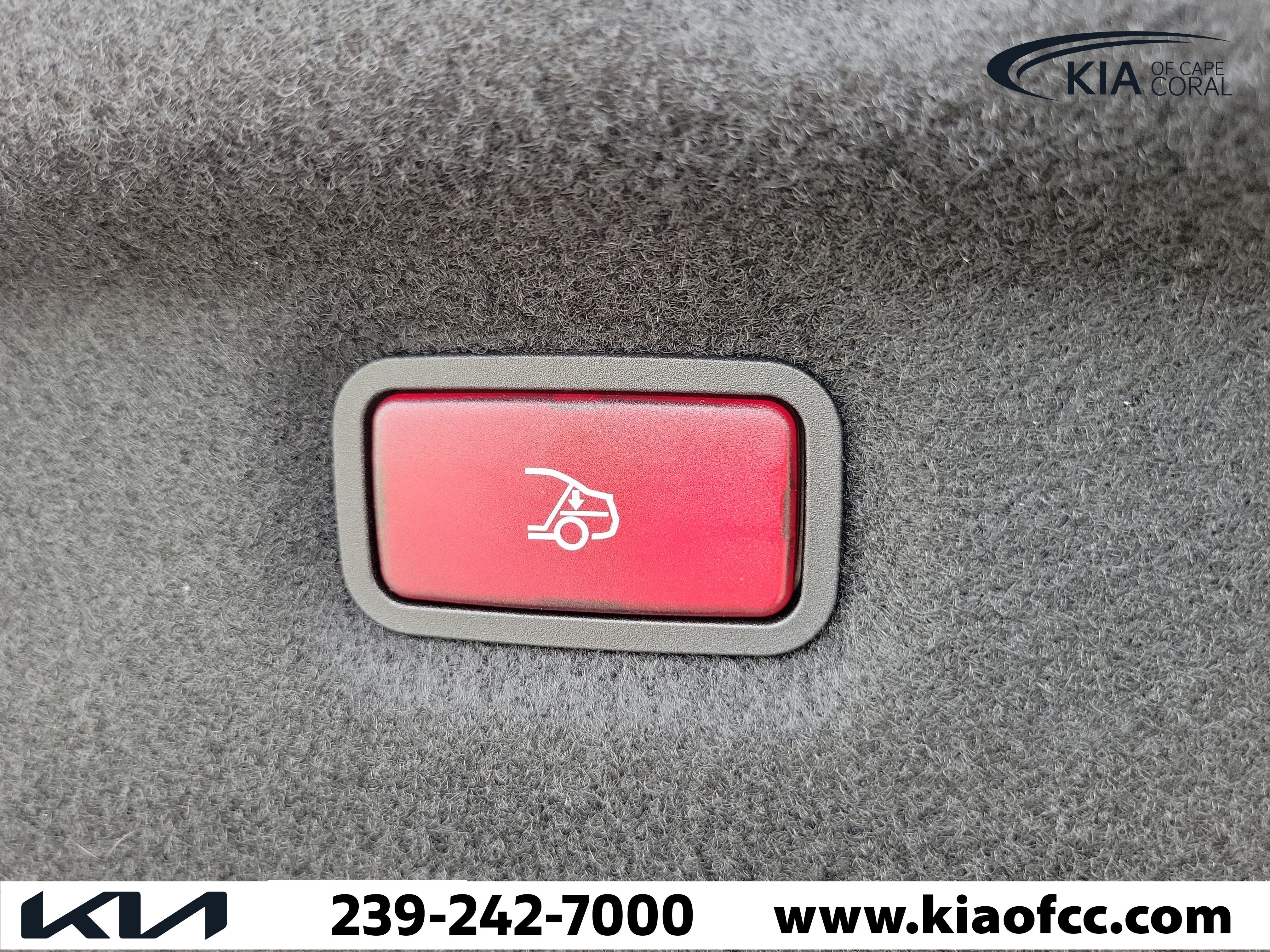 Used 2024 Mercedes-Benz SL 43 AMG image 14