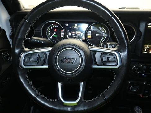 Used 2023 Jeep Wrangler Unlimited Sahara w/ Cold Weather Group AWD/4WD image 13