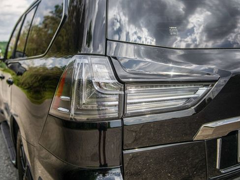 Used 2021 Lexus LX 570 4WD w/ Inspiration Series #2 image 51