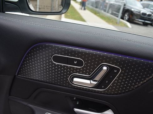 Used 2024 Mercedes-Benz GLB 250 GLB 250 image 21