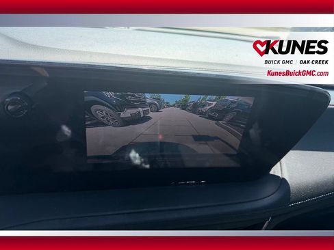 Used 2025 Buick Encore GX Preferred AWD/4WD image 27