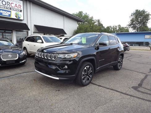 Used 2022 Jeep Compass Limited AWD/4WD image 1