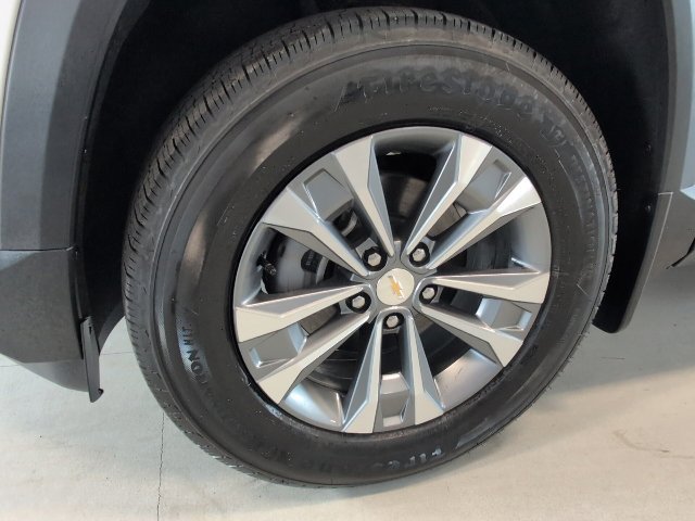 New 2026 Chevrolet Equinox LT w/ LPO, Floor Liner Package FWD image 9