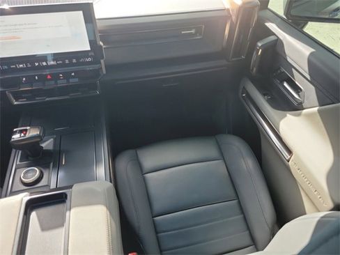 Used 2024 GMC Hummer EV 3X image 18
