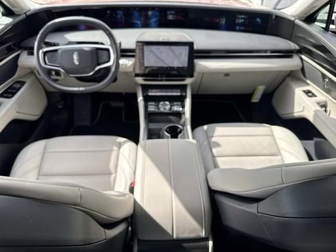 New 2026 Lincoln Nautilus AWD/4WD image 16