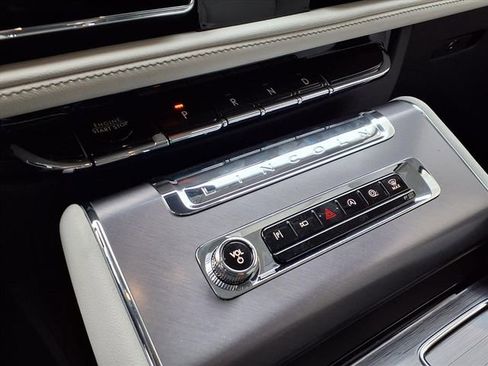 New 2026 Lincoln Aviator 2WD image 14