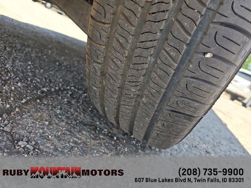 Used 2003 Mitsubishi Outlander XLS image 9