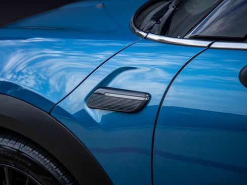 Used 2023 MINI Cooper 2-Door Hardtop FWD image 14