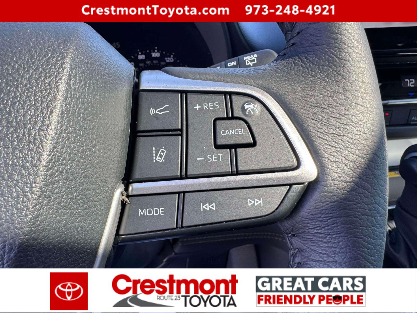 Used 2025 Toyota Sienna XLE w/ XLE Plus Package AWD/4WD image 29