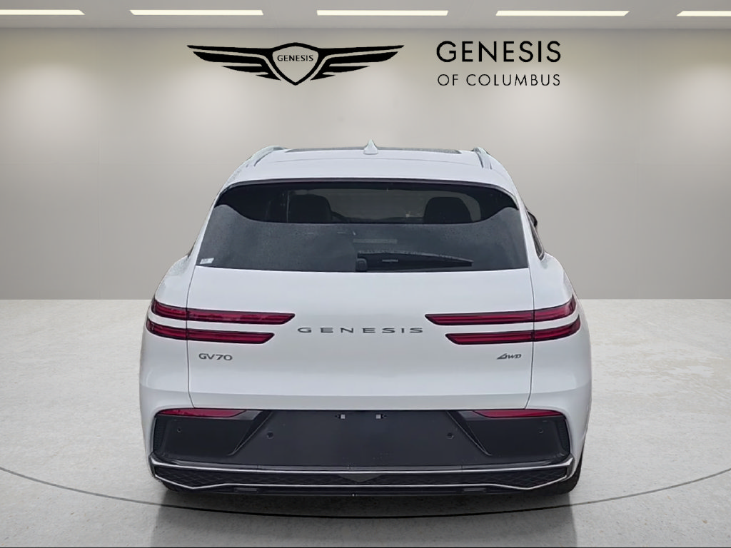 Used 2026 Genesis GV70 2.5T Advanced AWD/4WD image 4