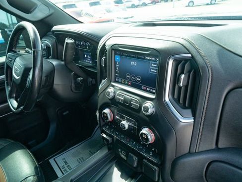 Used 2022 GMC Sierra 2500 AT4 w/ AT4 Preferred Package AWD/4WD image 38
