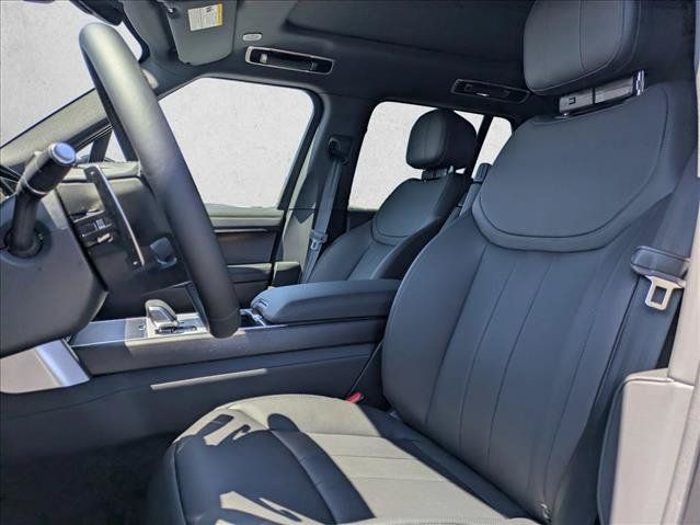 New 2026 Land Rover Range Rover SE AWD/4WD image 4