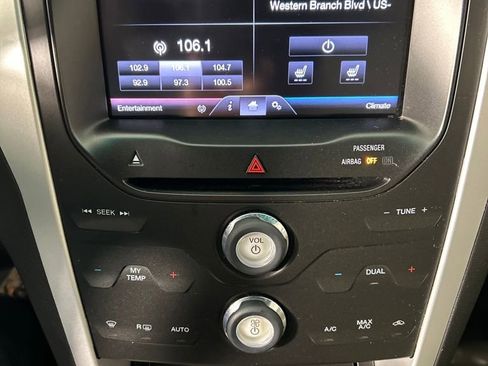 Used 2013 Ford Explorer XLT image 14