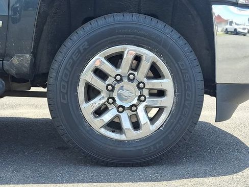 Used 2018 Chevrolet Silverado 2500 LTZ w/ LTZ Plus Package AWD/4WD image 8