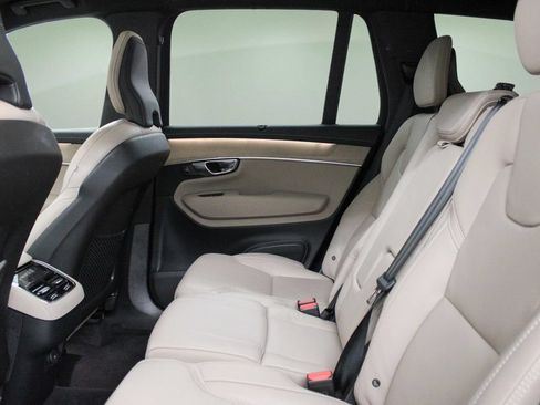 Used 2025 Volvo XC90 B5 Ultra AWD/4WD image 26