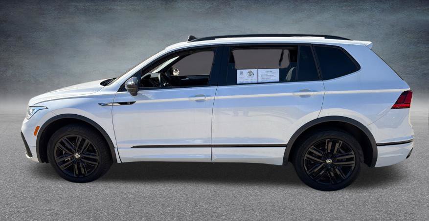 Used 2022 Volkswagen Tiguan SE R-Line AWD/4WD image 6