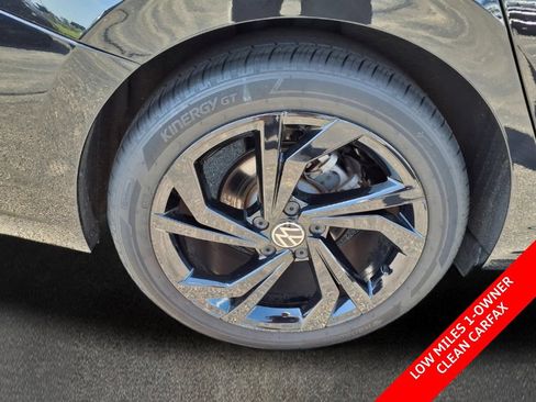 Used 2025 Volkswagen Jetta SE w/ Sunroof Package FWD image 27