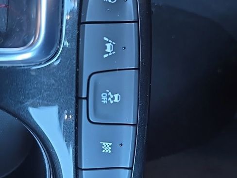 Used 2023 Chevrolet TrailBlazer RS w/ Convenience Package image 15