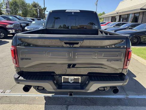 Used 2018 Ford F150 Raptor w/ Equipment Group 802A Luxury image 5