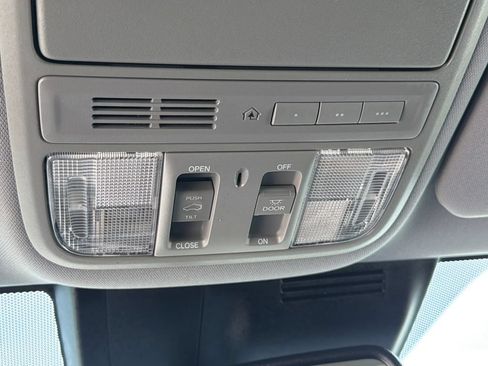 Used 2020 Honda CR-V EX-L image 33