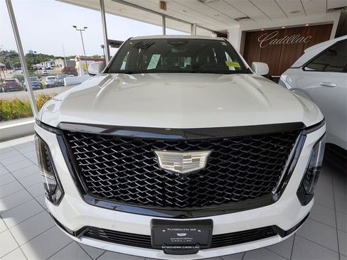 New 2025 Cadillac Escalade Sport Platinum w/ LPO, ONYX Package image 5