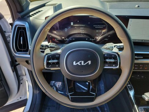 Used 2025 Kia Sorento SX Prestige w/ Olive Brown Leather Package image 31