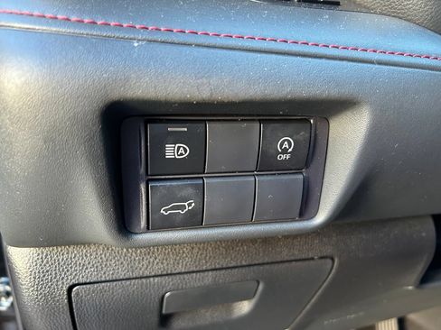 Certified 2024 Toyota Highlander XSE FWD image 20