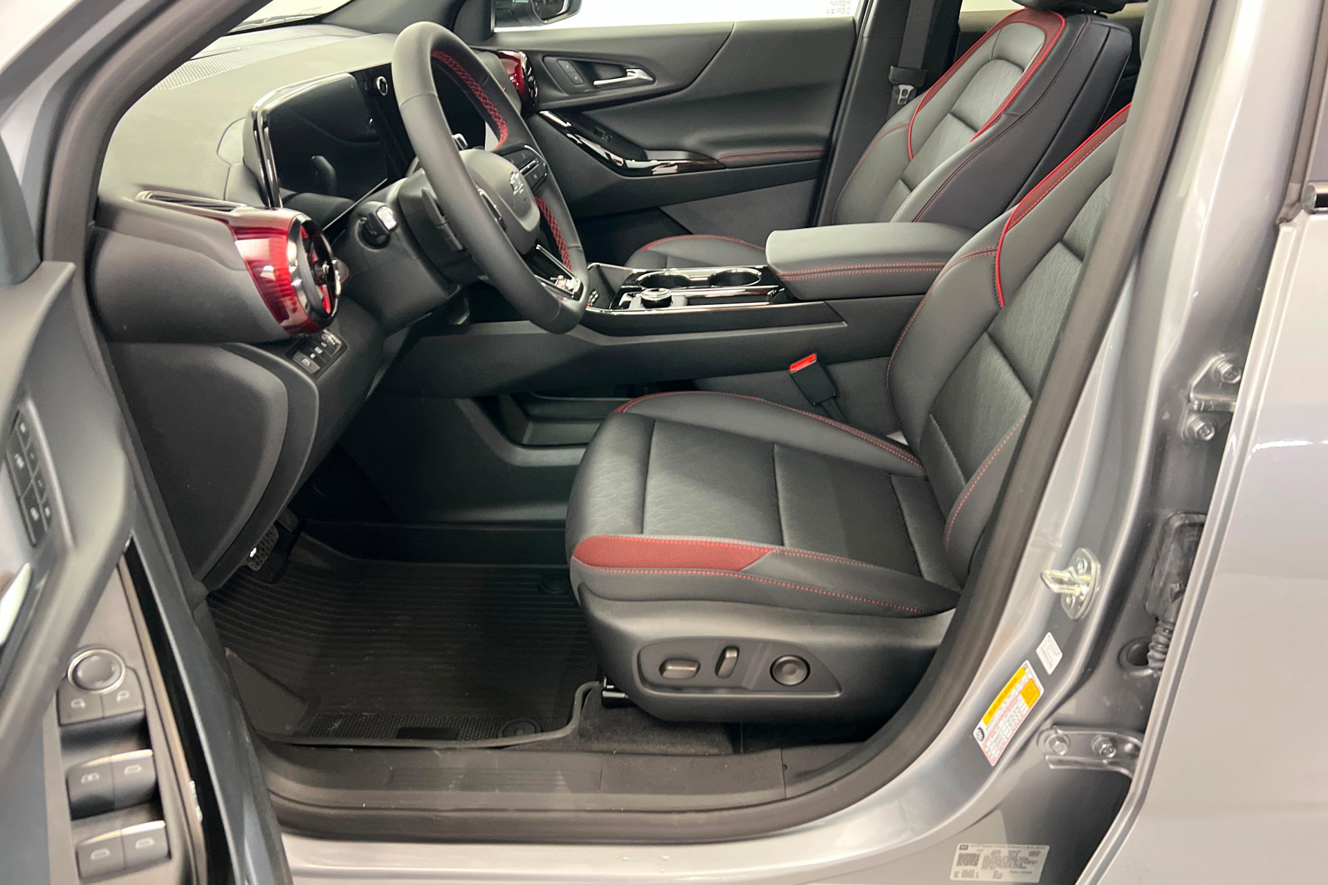 New 2027 Chevrolet Equinox RS w/ Safety and Technology Package AWD/4WD image 18