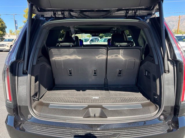 Used 2025 Cadillac Escalade Sport Platinum AWD/4WD image 12