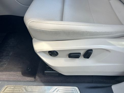 Certified 2021 Volkswagen Atlas SE w/ Towing Package FWD image 14