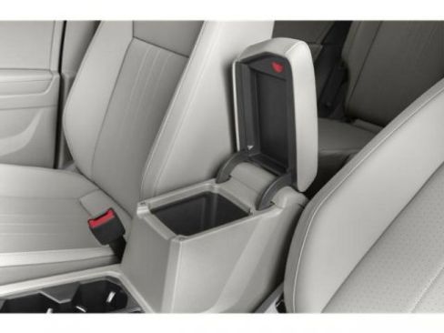 Certified 2024 Volkswagen Tiguan SE R-Line image 14