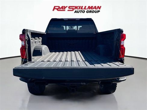 Used 2021 Chevrolet Silverado 1500 LT Trail Boss image 10