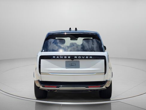 Certified 2024 Land Rover Range Rover Long Wheelbase Autobiography AWD/4WD image 4
