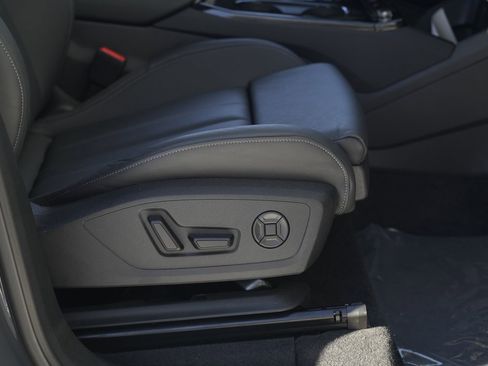 Used 2025 Audi Q6 e-tron Premium Plus w/ Premium Plus image 36