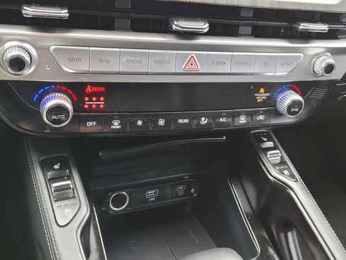 Used 2023 Kia Telluride EX image 29