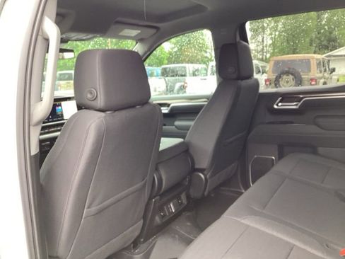 New 2026 Chevrolet Silverado 1500 RST w/ Z71 Off-Road Package AWD/4WD image 19