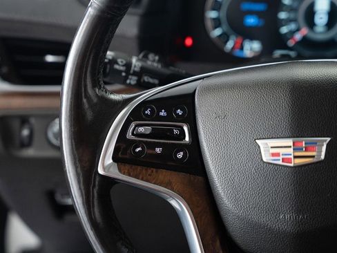 Used 2020 Cadillac Escalade ESV Premium Luxury image 19