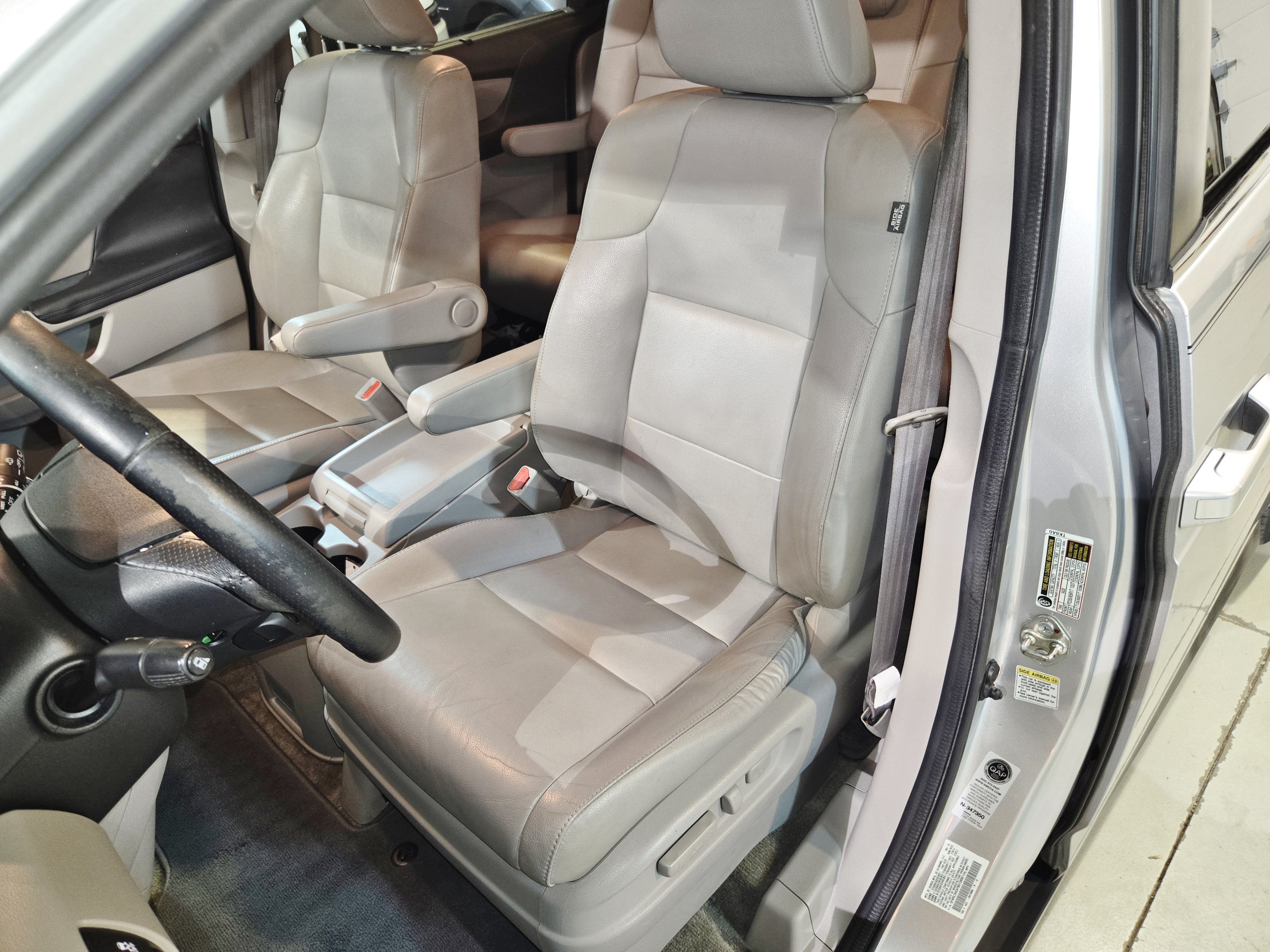 Used 2015 Honda Odyssey EX-L image 17
