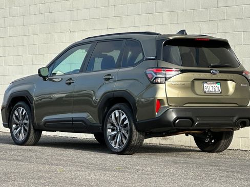 Used 2025 Subaru Forester Touring image 6