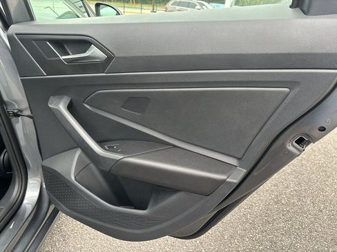 Used 2024 Volkswagen Jetta SE FWD image 21