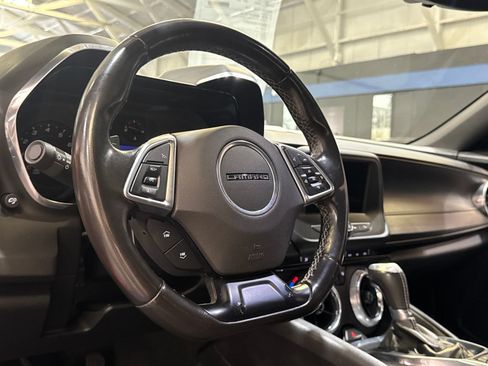 Used 2019 Chevrolet Camaro LT RWD image 21