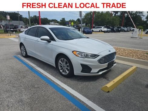 Used 2020 Ford Fusion SE FWD image 1