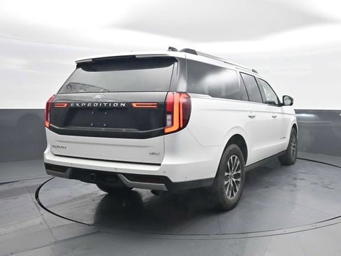 Used 2025 Ford Expedition Max Platinum image 7